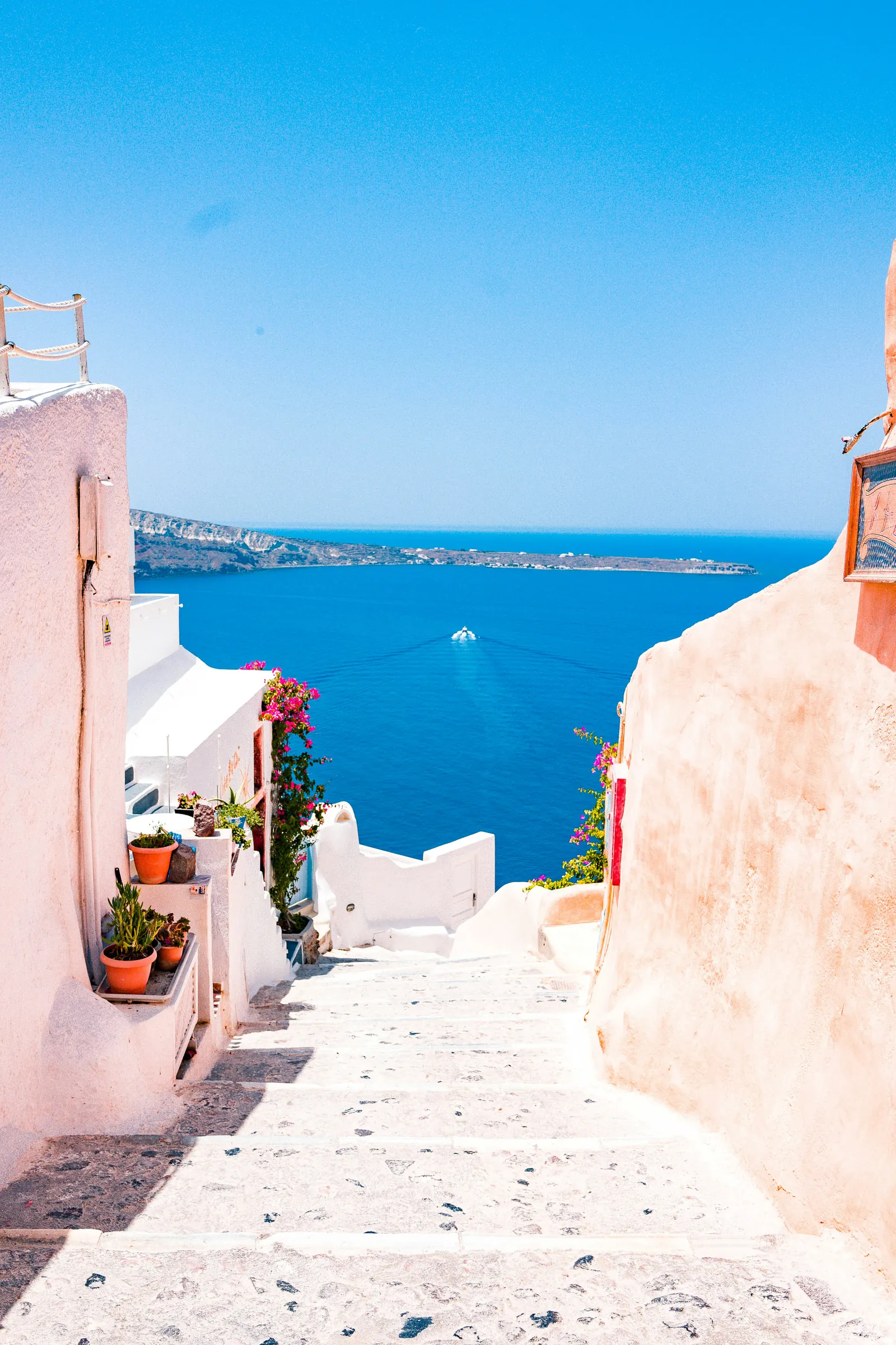 Greece — Santorini cliffs at dusk